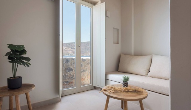 Superior Double Room By Yerma Suites Limeni