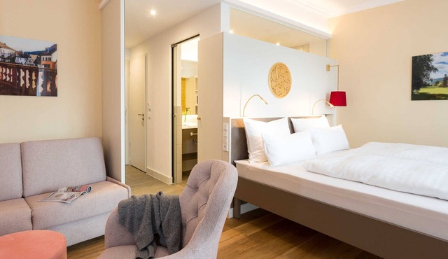 Superior Double Room - Emich's Hotel