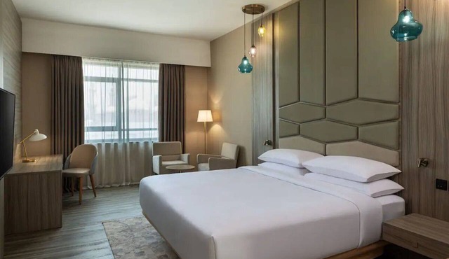 Superior King | FourPoints Dubai | Pool, Spa, Marina + Beach Close | 2 Units
