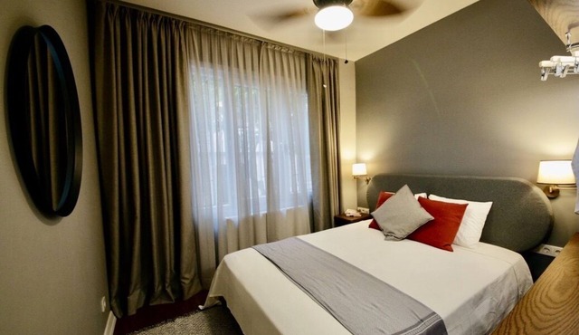 Superior refurbished flat in the heart of Istanbul