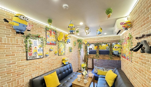 Support for 8 persons! A fun room with Minions on the rampage! Kyocera Dome 9 min, USJ 20 min, 2 stations to Namba / Dotonbori / Only 4 min from Taisho station to the room (3 min from Taisho subway station)