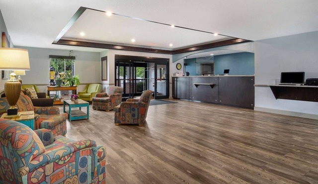 SureStay Plus Hotel by Best Western Tarboro