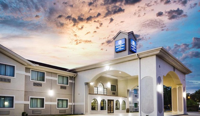 SureStay Studio by Best Western Conroe Downtown