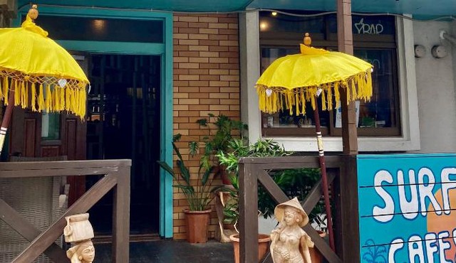 Surfer's Cafe& Hostel