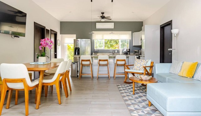 Surfer`s Oasis Pool Villa The Point Playa Avellana