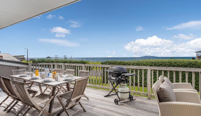 Surfside Sanctuary - Whiritoa Holiday Home