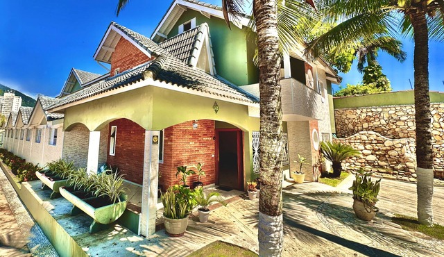Surfside Suites