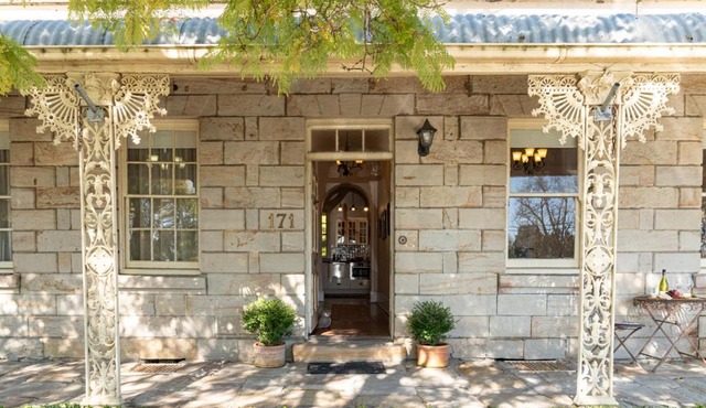 Surgeon's Cottage
