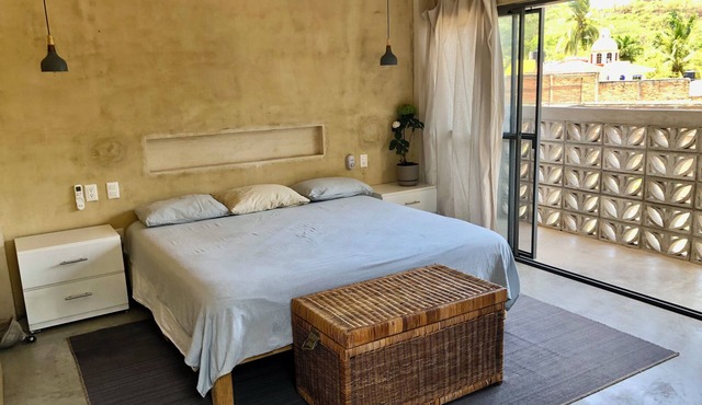 Surrounded by beautiful views + 7 min. walk to the beach