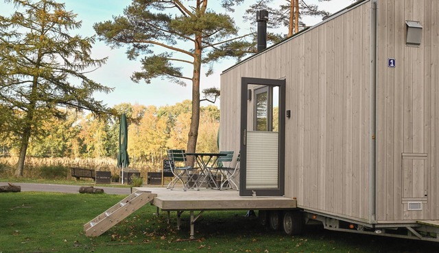 Sustainable Tiny House Pioneer by the natural bathing lake in Friesland