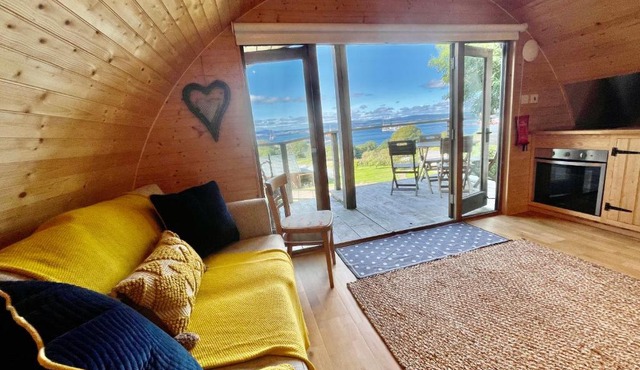 Sutor Coops The Den with Hot Tub