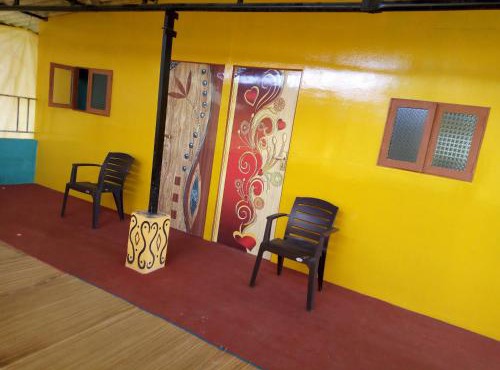 Swastik inn