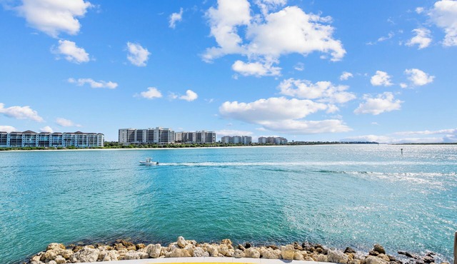 Sweeping Gulf Views!