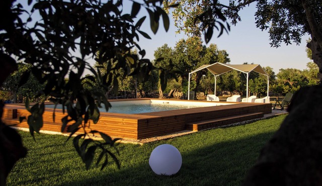 Swimming pool, 2 km from the village, an oasis of peace among the olive tree