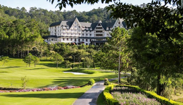 Swiss-Belresort Tuyen Lam