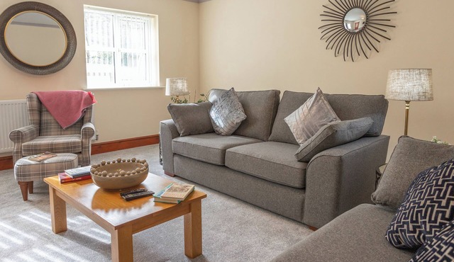Sycamore Cottage-UK2785