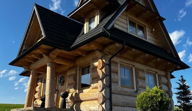 SZAŁAS CHALET NA WIYRCHU Gospodarstwo Agroturystyczne Baciary
