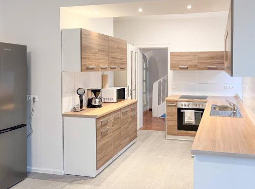 T&K Apartments - 5 Zimmer Einfamilienhaus 15min to Messe Fair DUS - Willich