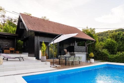 T Lodge - Holiday home in nature