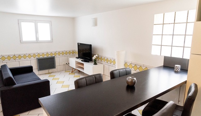 T2 Cozy near Paris, CDG Airport, Disney