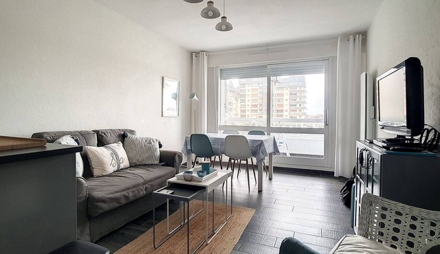 T3 Apartment with harbor view, parking and WiFi