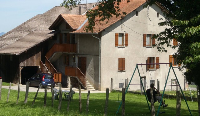 T3 WITH GARDEN, BETWEEN LAKE AND MOUNTAIN