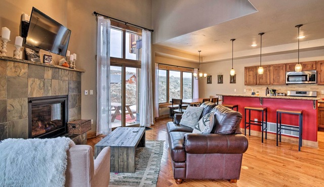 Tabernash Townhome w/ Private Hot Tub & Mtn Views!