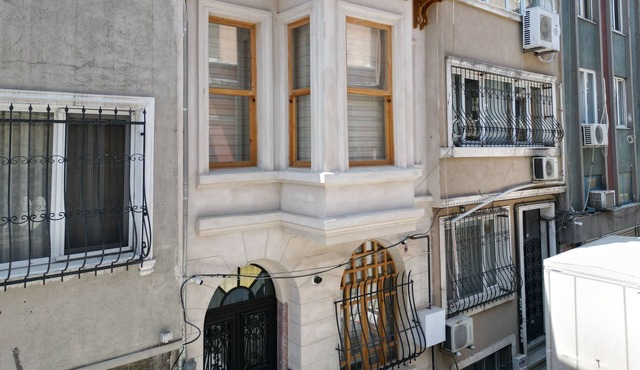 Taksim Triplex