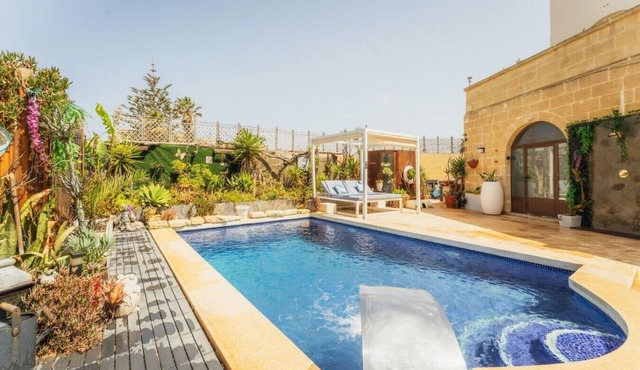Tal Jordan Complex - Bungalow #4: Frog