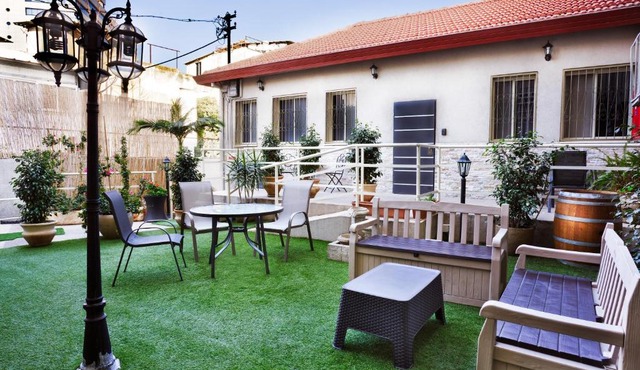 Talpiot Garden Studios by Loui