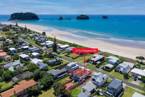 Tangaroa Beachside Bliss - with Private Pool
