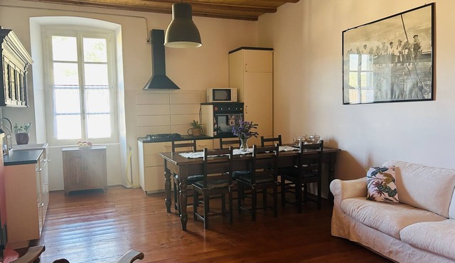 Tango House