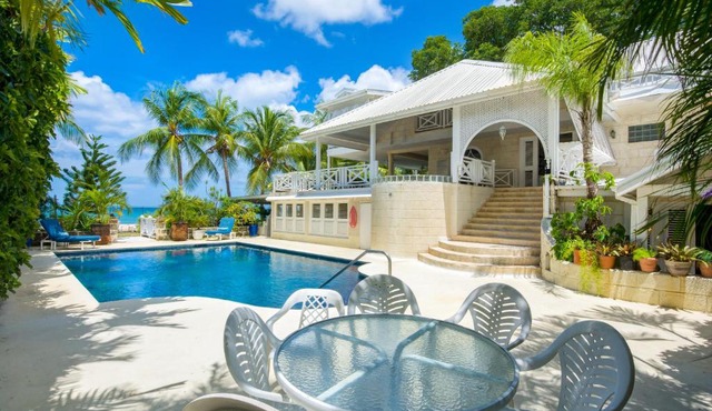 Tantalus Villa