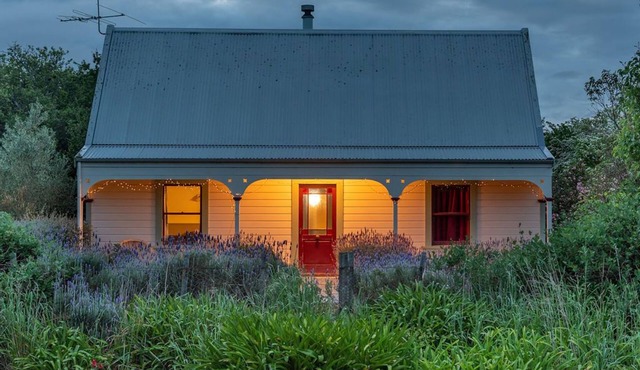 Taraview Cottage - Fully self contained