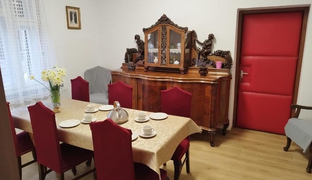 Tartós Szegfű Vendégház, Magánszállás