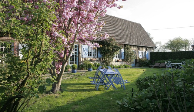 Tastefully restored Norman farmhouse near Veules-les-Roses