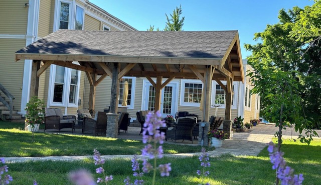 Tattingstone Inn