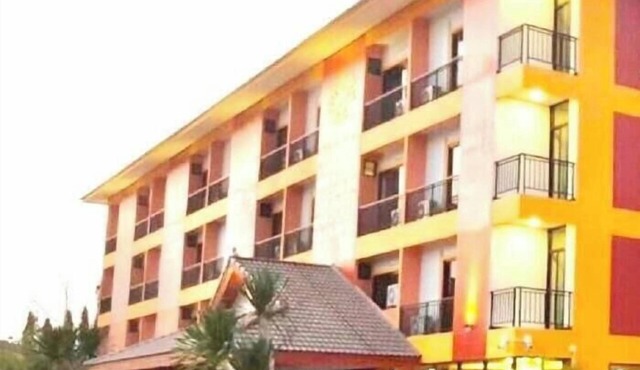 Tawan Anda Garden Hotel