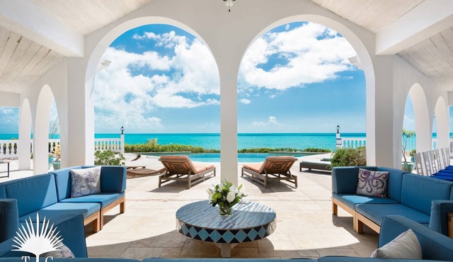 TC Villas -Conched Out -Family & Group Paradise w. Pool & Rooftop Terrace