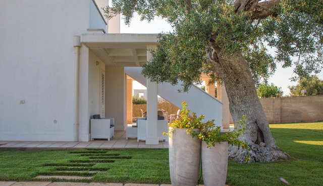 TD Villa Patrizia Pool & Alfresco Kitchen