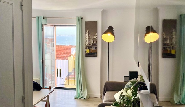Tejo River View Classic Flat Lisbon Historic Heart