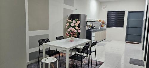 TELUK INTAN LANDED LUXURY HOMESTAY 3BEDROOM