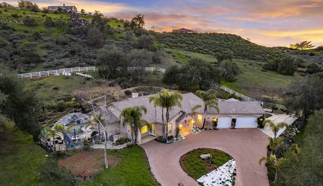 Temecula Oasis: 6BR/4BA Vacation Home with Private Pool