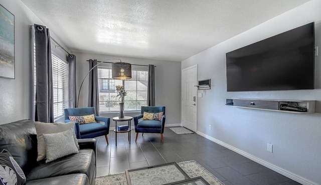 Tempe Papago 2bdrm 2ba condo by ASU