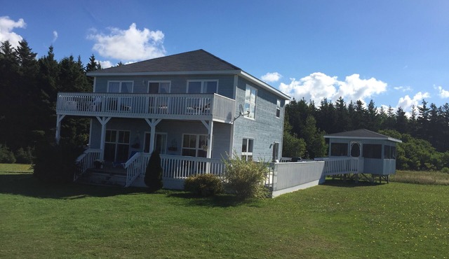 Ten Dunes View Beach House, Amazing Beaches!