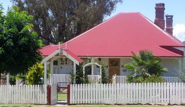 Tenterfield Cottage Holiday House