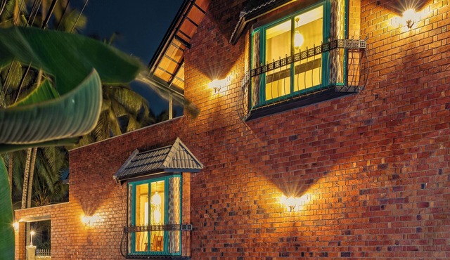 Tentgram Brick House