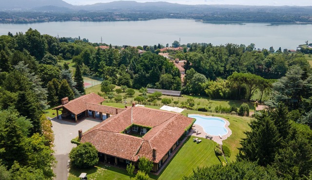 Tenuta di Eupilio 18, Emma Villas