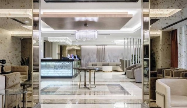 Terra - Gorgeous Modern 2BR Apt w/ Parking & Pool
