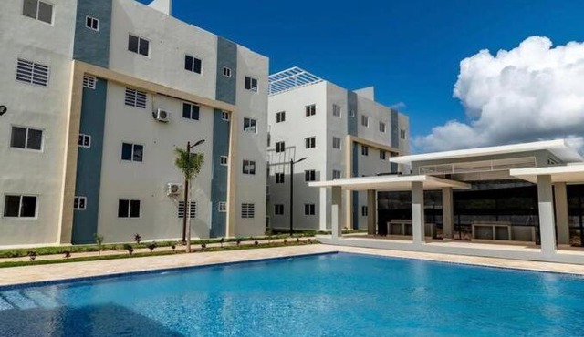 Terrazas del Este, cuarto piso, terraza privada.